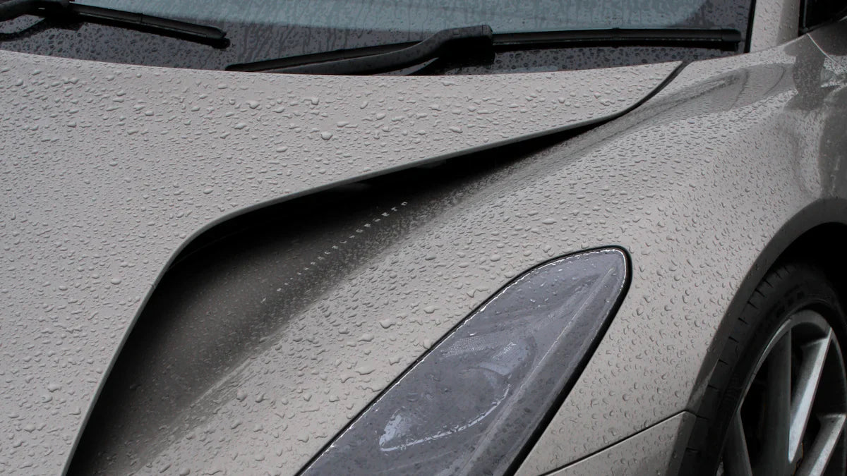 هل سقف ألياف الكربون هو الخيار المثالي؟