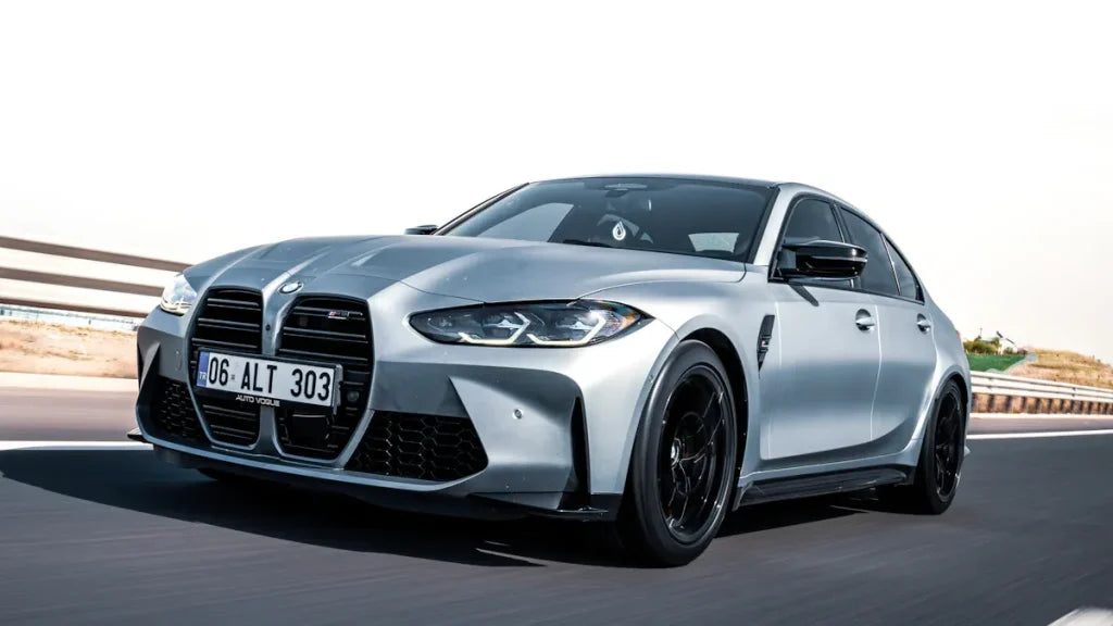 Performance Showdown BMW M3 Competition vs M4 Competition