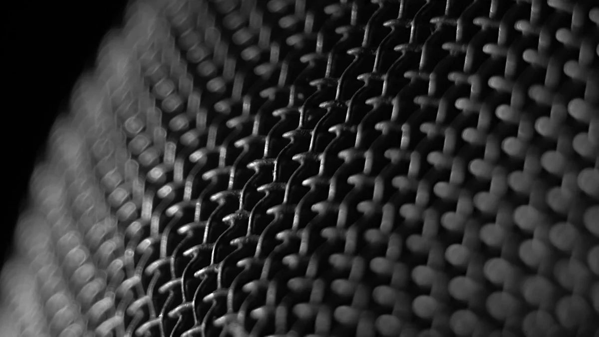 Which Carbon Fiber Weave is Better Plain or Twill