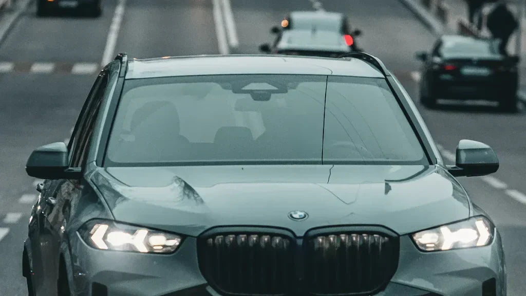 Comparing BMW X7 and Mercedes GLS Features and Specs