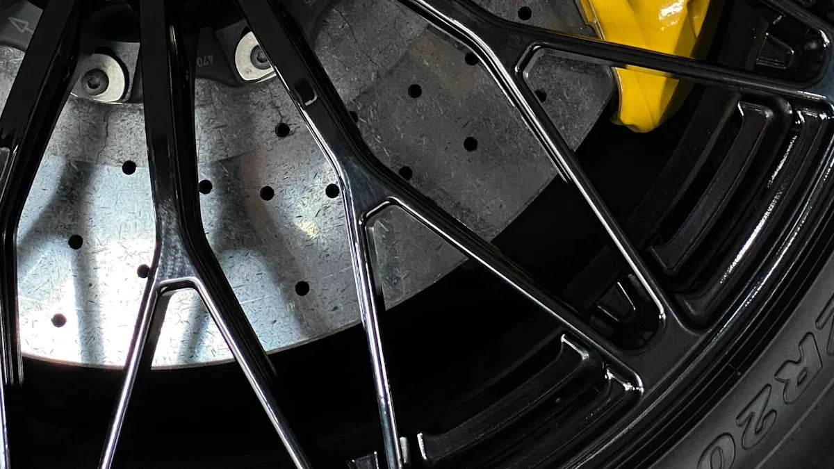 Resin-Rich vs Resin-Starved Carbon Parts: Pros and Cons