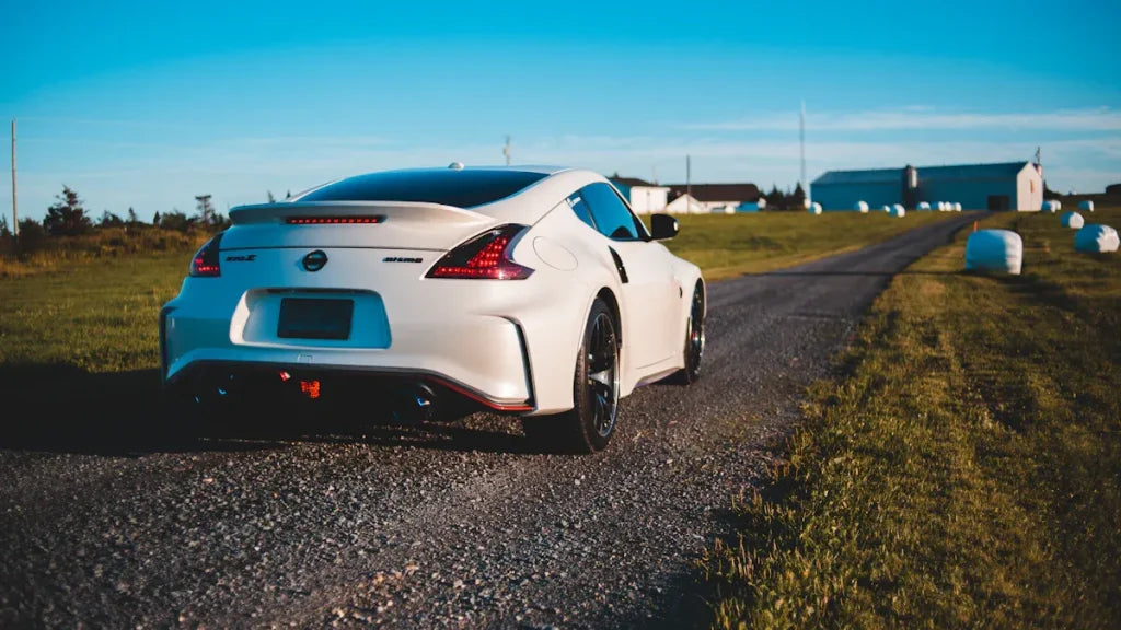 Nissan Z vs Toyota Supra A Battle of Speed and Handling