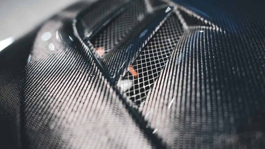 How Carbon Fiber Body Kits Enhance Lamborghini Speed and Handling