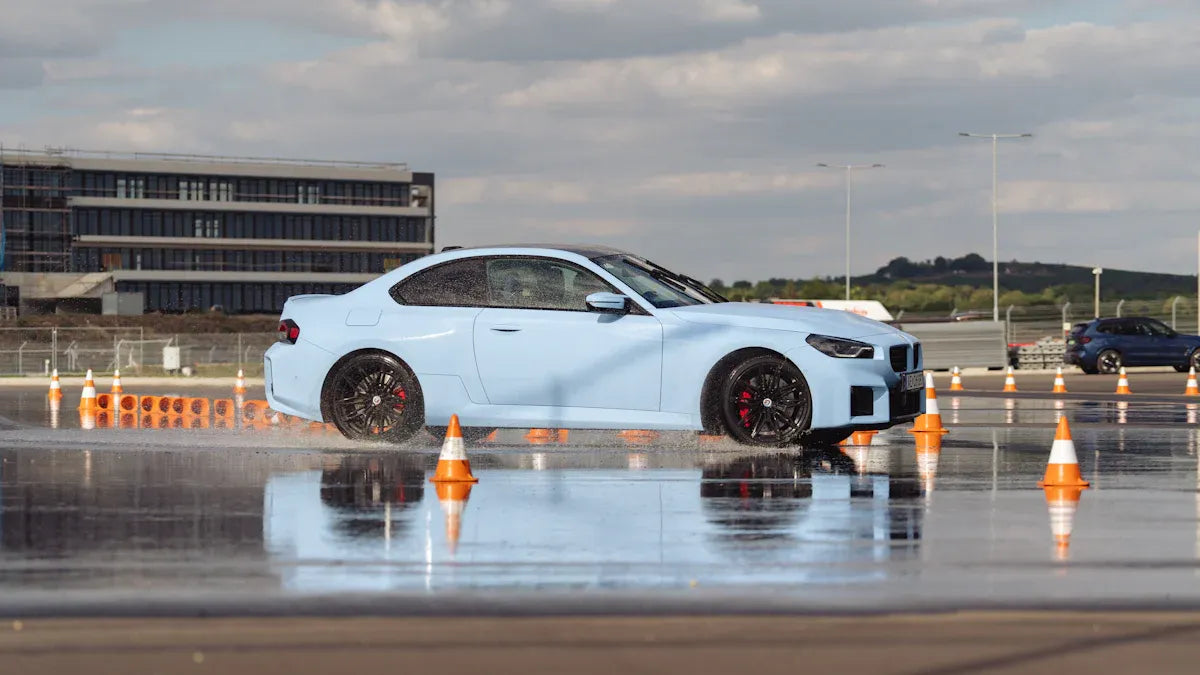 BMW M2 CS Brake Performance: OEM vs Aftermarket Systems Explained