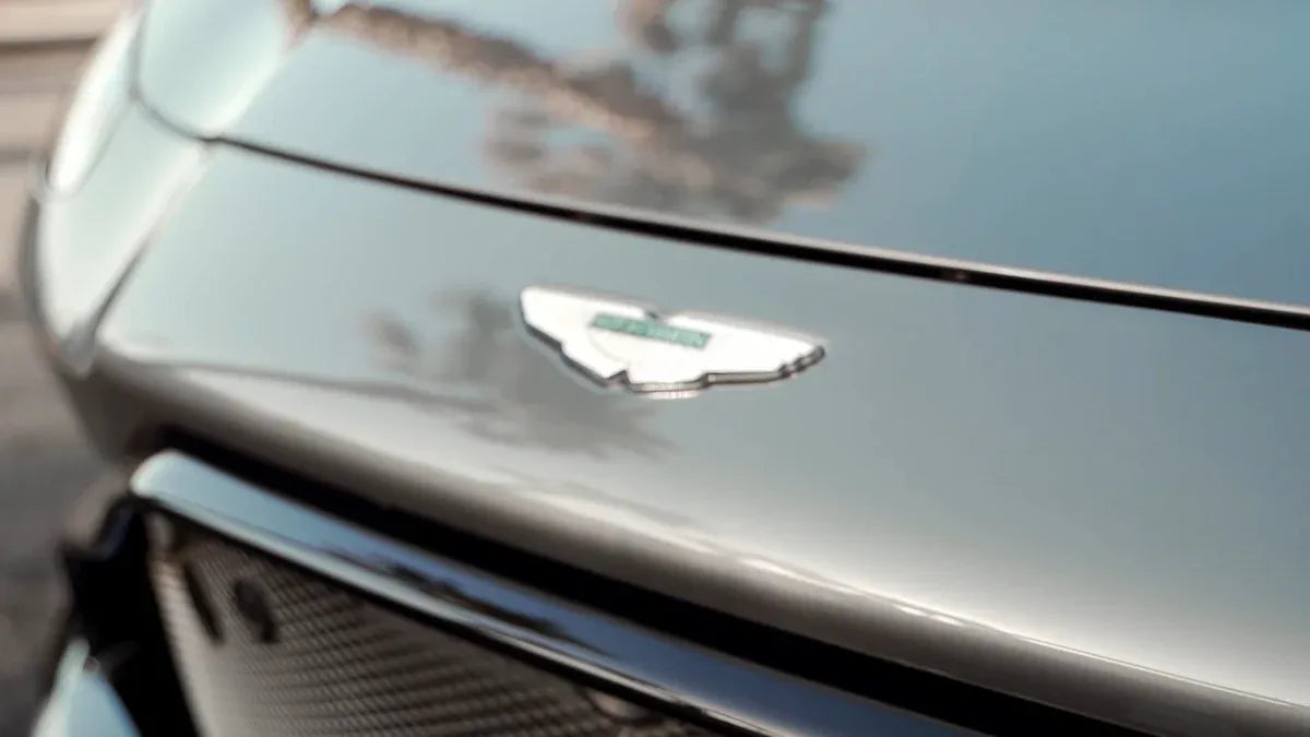 How Carbon Fiber Spoilers Transform the 2025 Bentley Aston Martin DBX