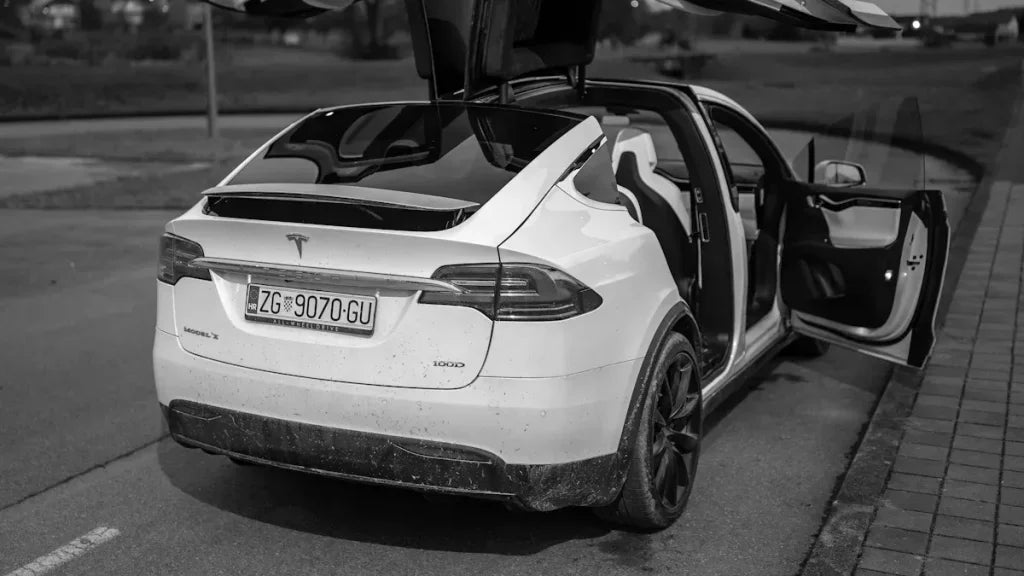Tesla Model S vs Model X Performance and Features Compared