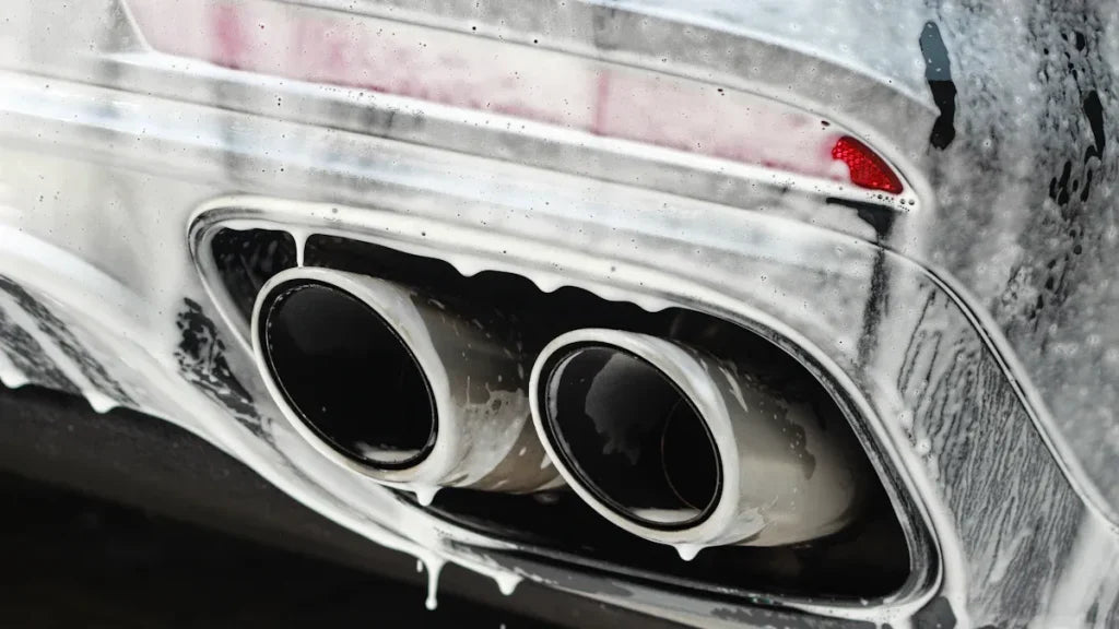 Why Ceramic Coating Outlasts Exhaust Wrap for Durability