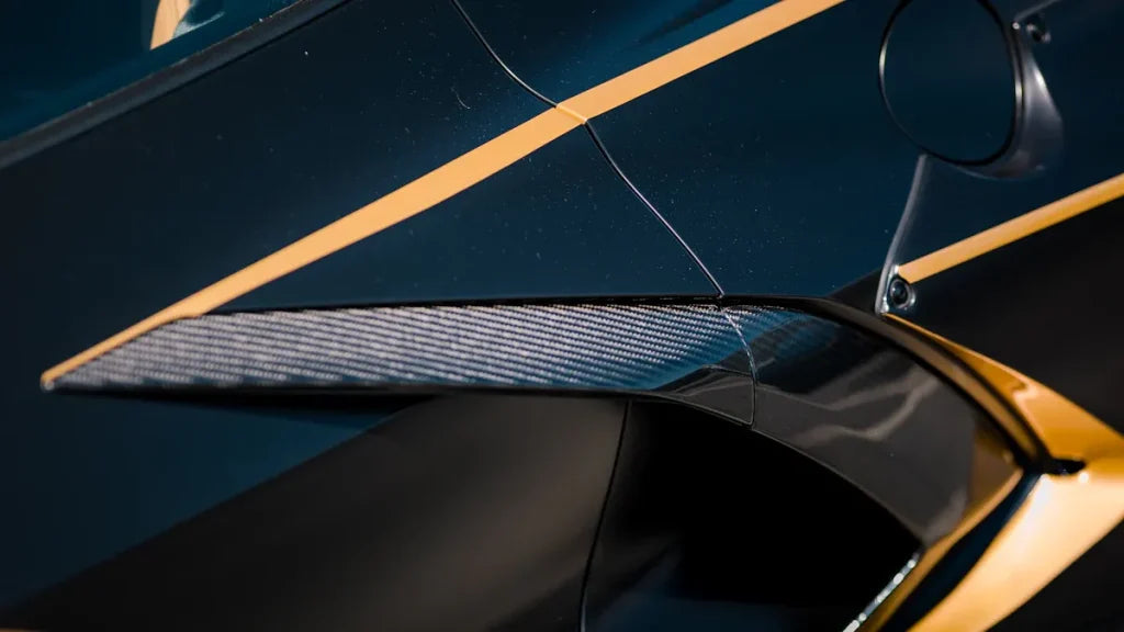 Comparing Carbon Fiber Wings to Aluminum Wings in 2025
