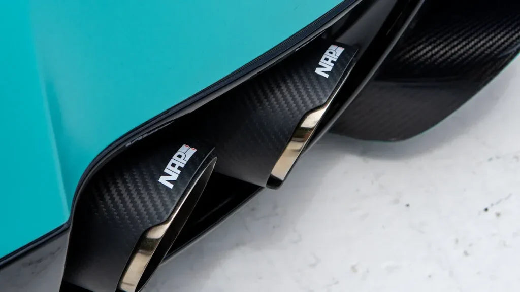 Durability Comparison of Carbon Fiber and ABS Plastic for Car Diffusers