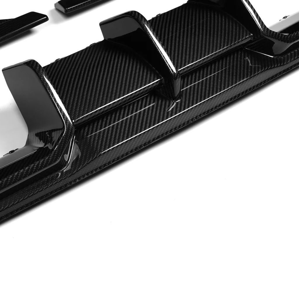 BMW G87 M2 Dry Carbon Fiber TR Style Rear Diffuser With Rear Winglets