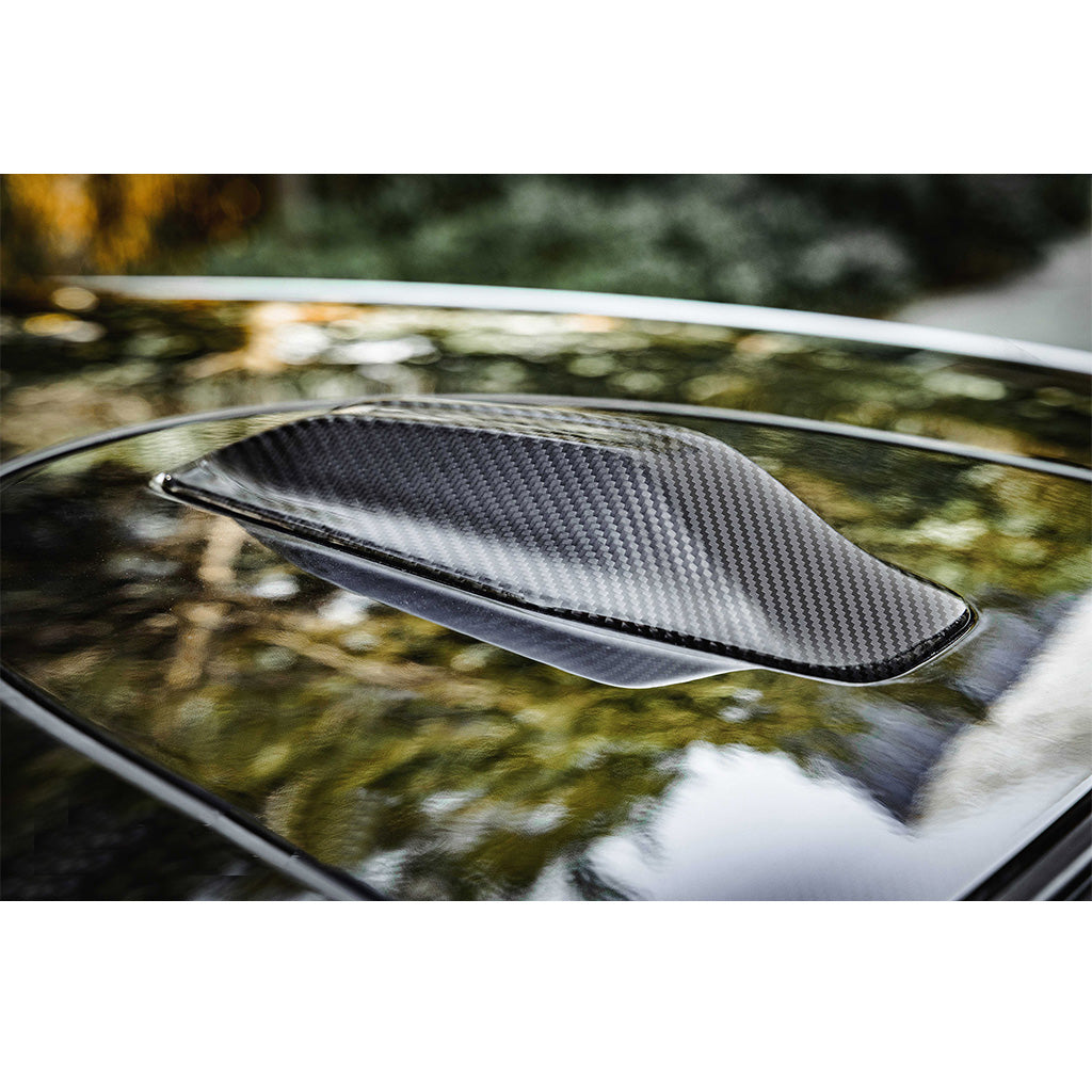 CarbonXtreme BMW G90 M5 Carbon Fiber Roof Antenna Cover