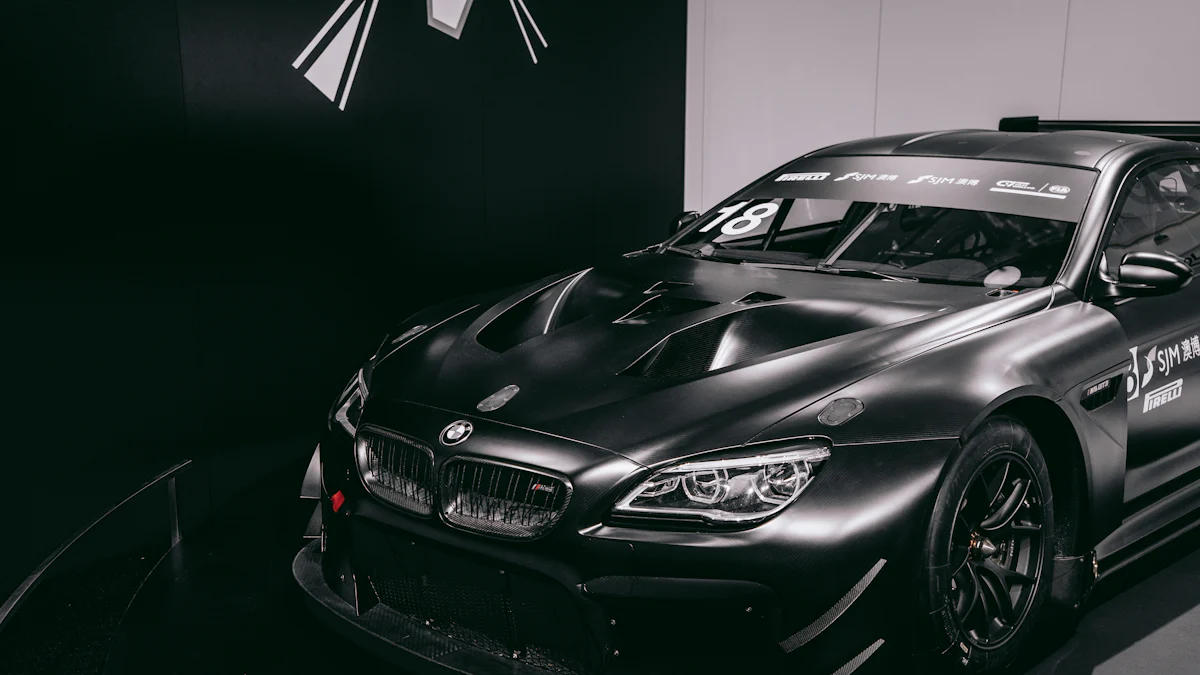 كيف يغير BMW carbon fiber kit عالم السيارات