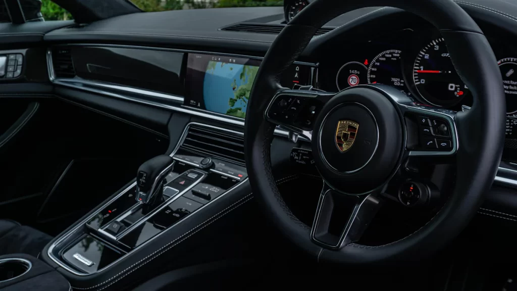 Unveiling the Performance of the 2024 Porsche Cayenne GTS